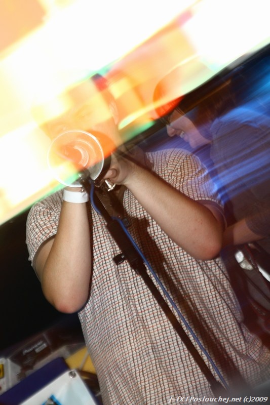 TAKE CONTROL (SHADOWBOX 10TH ANNIVERSARY) - Pátek 22. 5. 2009